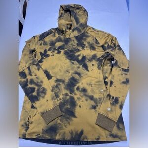 Lululemon Men's Textured Tech Hoodie in the Diamond Dye Gold Spice Black color L